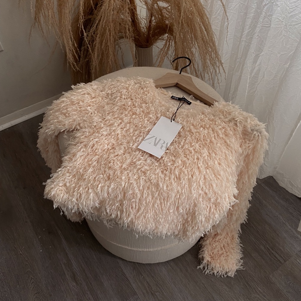 Zara feather effect sweatshirt crop top